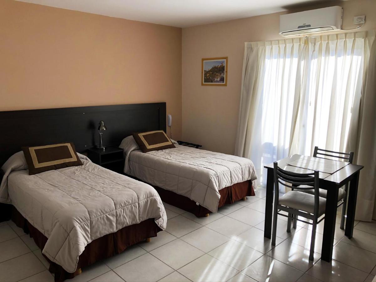 Apart Hotel Granada Neuquén Екстериор снимка
